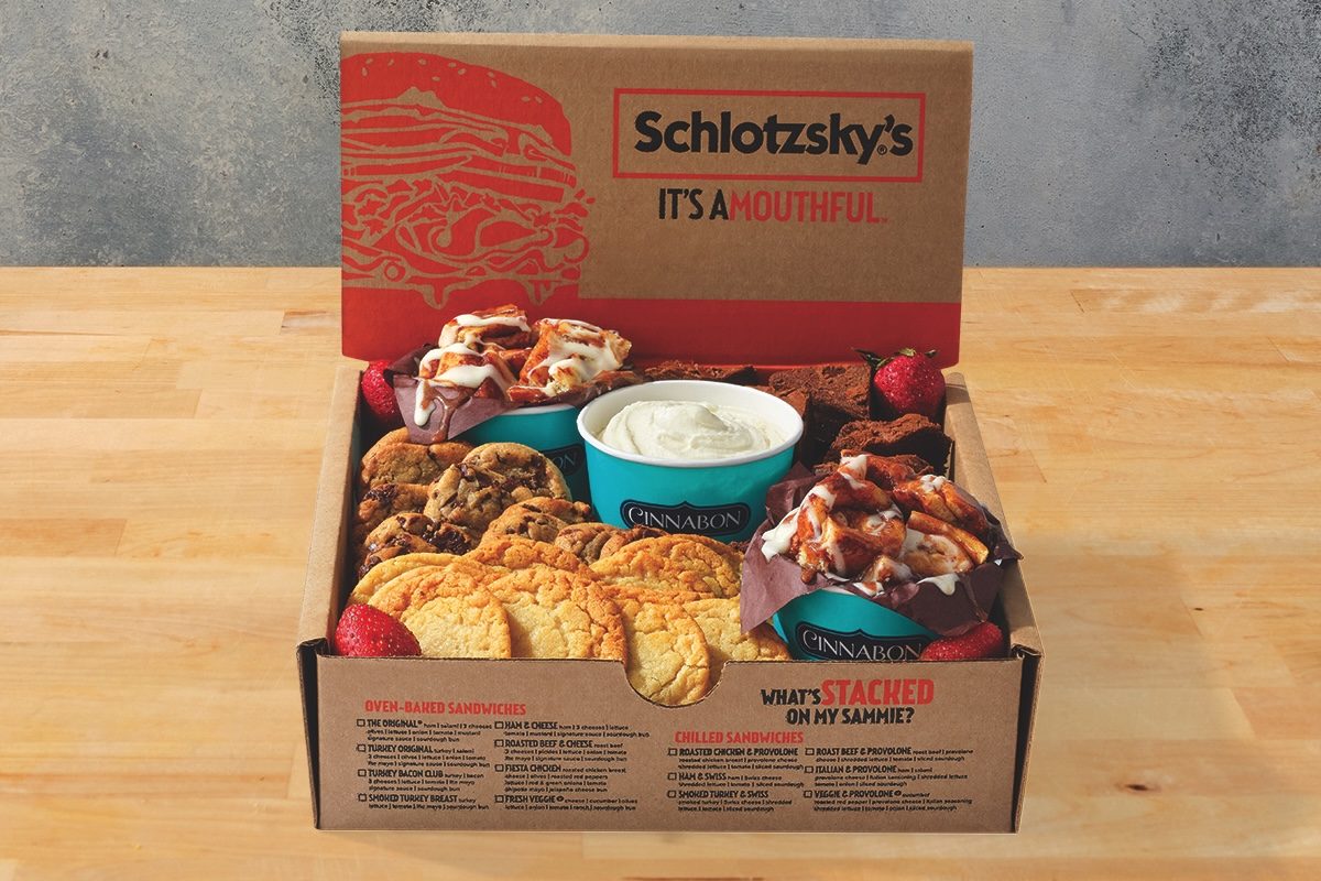 Cinnabon Mini Dessert Tray